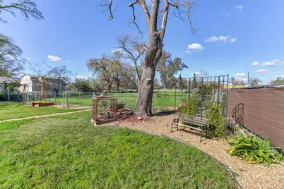 1929 E Street, Rio Linda, CA 95673 - Photo 33