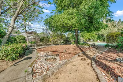 8310 Reed Court, Sacramento, CA 95826 - Photo 37