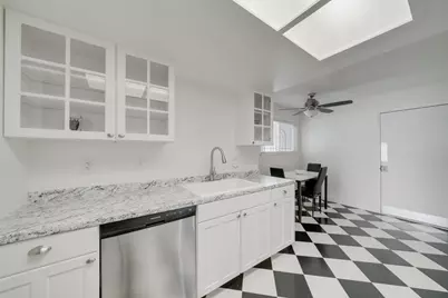 8205 Center Parkway, Sacramento, CA 95823 - Photo 17