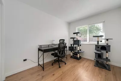 8205 Center Parkway, Sacramento, CA 95823 - Photo 7