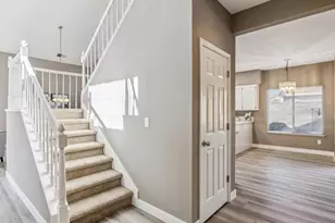 120 Elkins Cir, Folsom, CA 95630 - Photo 11