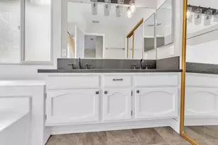 3046 Bridgeford Dr, Sacramento, CA 95833 - Photo 21