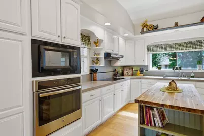 11818 Upper Circle Drive, Grass Valley, CA 95949 - Photo 9