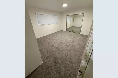 7565 Hillmont Drive, Oakland, CA 94605 - Photo 23