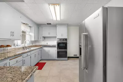 7565 Hillmont Drive, Oakland, CA 94605 - Photo 13