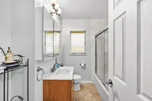 7565 Hillmont Dr, Oakland, CA 94605 - Photo 33