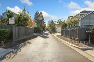 2736 Daisy Ln, Tracy, CA 95377 - Photo 49