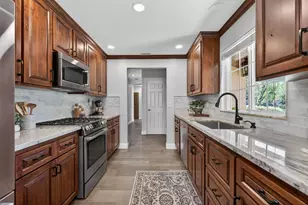 940 Perkins Ct, El Dorado Hills, CA 95762 - Photo 11