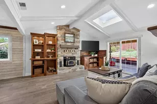 940 Perkins Ct, El Dorado Hills, CA 95762 - Photo 5