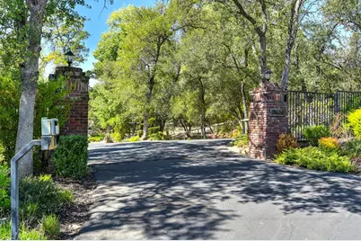 7450 Shadow Oaks Ln, Granite Bay, CA 95746 - Photo 3