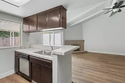 1150 Rosa Del Rio Way, Sacramento, CA 95822 - Photo 17