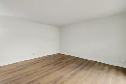 1150 Rosa Del Rio Way, Sacramento, CA 95822 - Photo 21