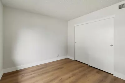 1150 Rosa Del Rio Way, Sacramento, CA 95822 - Photo 33