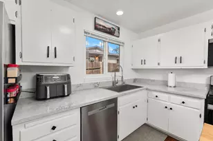 136 Penaranda Dr, Folsom, CA 95630 - Photo 13