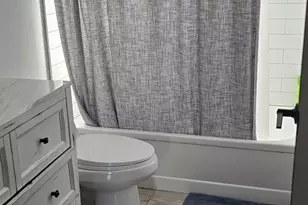 1525 Tiverton Ave, Sacramento, CA 95822 - Photo 9