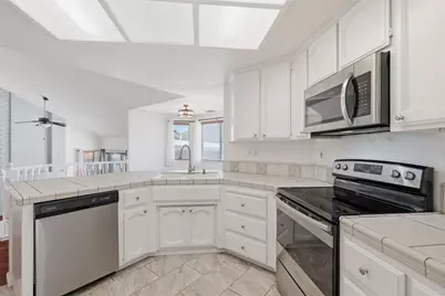 9004 Crofton Court, Sacramento, CA 95829 - Photo 9