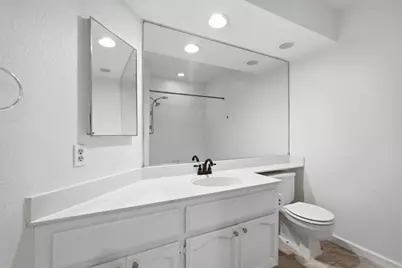 9004 Crofton Court, Sacramento, CA 95829 - Photo 21