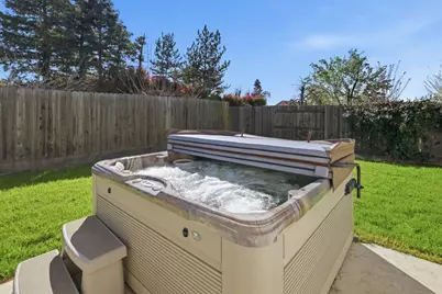 9004 Crofton Court, Sacramento, CA 95829 - Photo 35