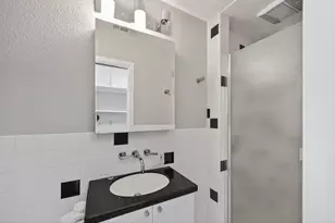 6730 Lakeview Dr, Carmichael, CA 95608 - Photo 29