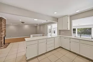 6730 Lakeview Dr, Carmichael, CA 95608 - Photo 23