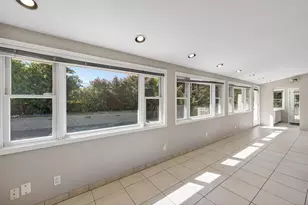 6730 Lakeview Dr, Carmichael, CA 95608 - Photo 9