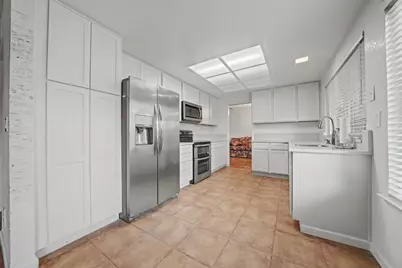 9960 Rio Cosumnes Circle, Elk Grove, CA 95624 - Photo 13