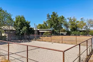 11501 Pioneer Ave, Oakdale, CA 95361 - Photo 85