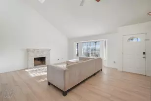 454 Oakwood Dr, Los Banos, CA 93635 - Photo 7