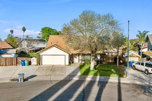 454 Oakwood Dr, Los Banos, CA 93635 - Photo 5