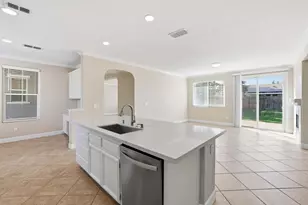 2119 Greenhorn Creek Cir, Plumas Lake, CA 95961 - Photo 11