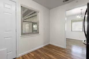 5200 Whittier Dr, Sacramento, CA 95820 - Photo 15