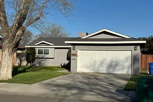 224 N Santa Ana St, Los Banos, CA 93635 - Photo 1