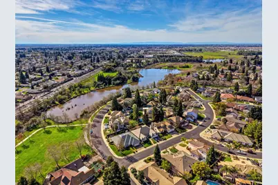 8824 San Badger Way, Elk Grove, CA 95624 - Photo 3