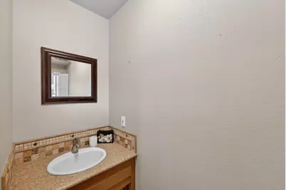1405 Madrone Way, Woodland, CA 95695 - Photo 27