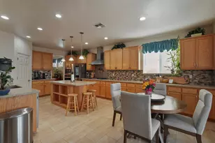 1051 Heartland Dr, Manteca, CA 95337 - Photo 13