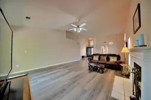 1007 Lourence Dr, Tracy, CA 95376 - Photo 13