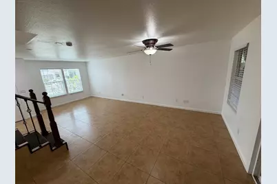 1281 Sunup Dr, Merced, CA 95348 - Photo 5