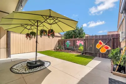 1751 W Santa Ana Avenue, Fresno, CA 93705 - Photo 23