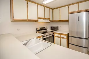 1019 Dornajo Way, Sacramento, CA 95825 - Photo 9