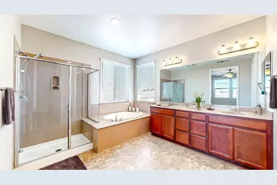 4638 Cherry Blossom Lane, Turlock, CA 95382 - Photo 9