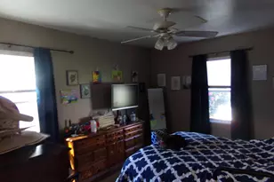 44 W Alpine Ave, Stockton, CA 95204 - Photo 7