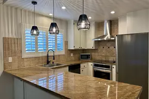 8105 La Riviera Dr, Sacramento, CA 95826 - Photo 9