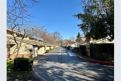 8105 La Riviera Drive, Sacramento, CA 95826 - Photo 37