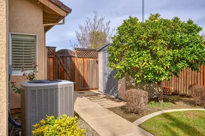 716 Hemmingway Court, Tracy, CA 95376 - Photo 41
