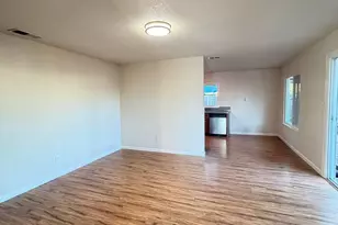 5930 Saddleback Way, Sacramento, CA 95823 - Photo 7