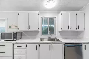 Newbrook Circle, Riverbank, CA 95367 - Photo 17