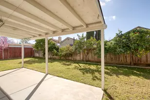 2300 Park E Dr, Modesto, CA 95351 - Photo 25