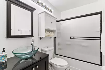 8927 Cypress View Way, Elk Grove, CA 95758 - Photo 9