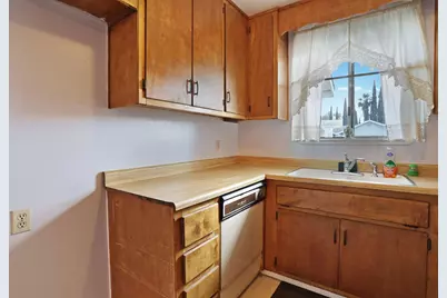 3313 E Marsh Street, Stockton, CA 95205 - Photo 13
