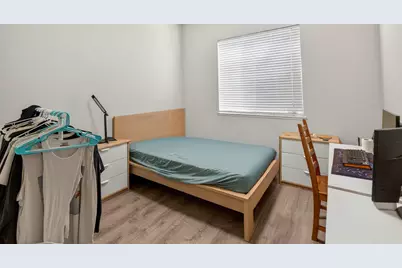 2033 Bastona Drive, Elk Grove, CA 95758 - Photo 33